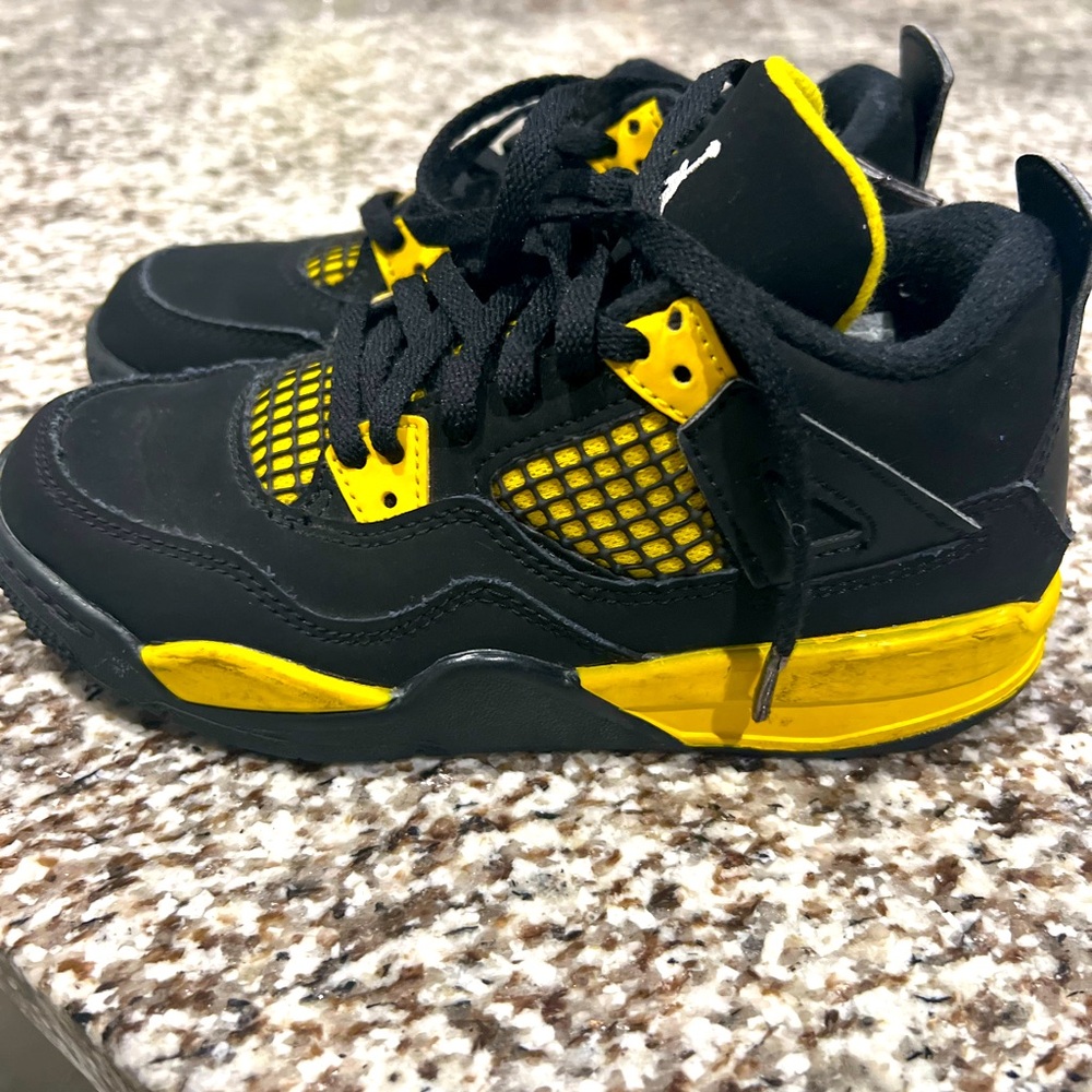 Jordan 4